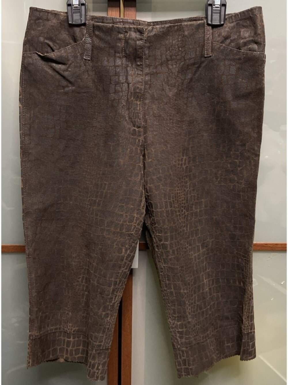 Max Studio Vintage 90s Y2K Brown Leather Animal Snake Print Capri Pants Size 28